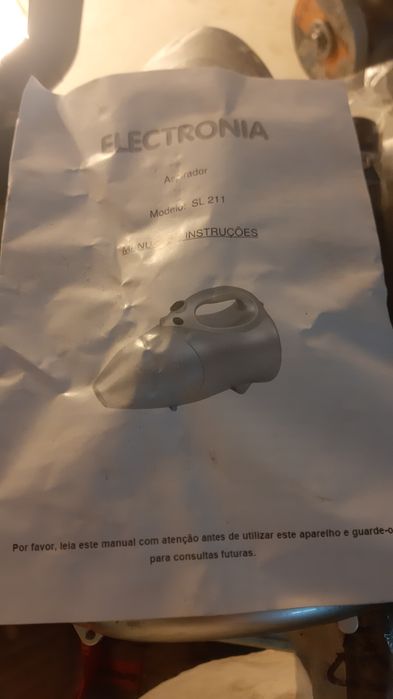 Aspirador como novo. Só experimentado