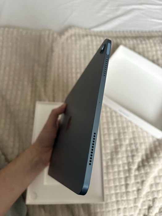 iPad Air 5 (2022) M1 64gb wifi планшет