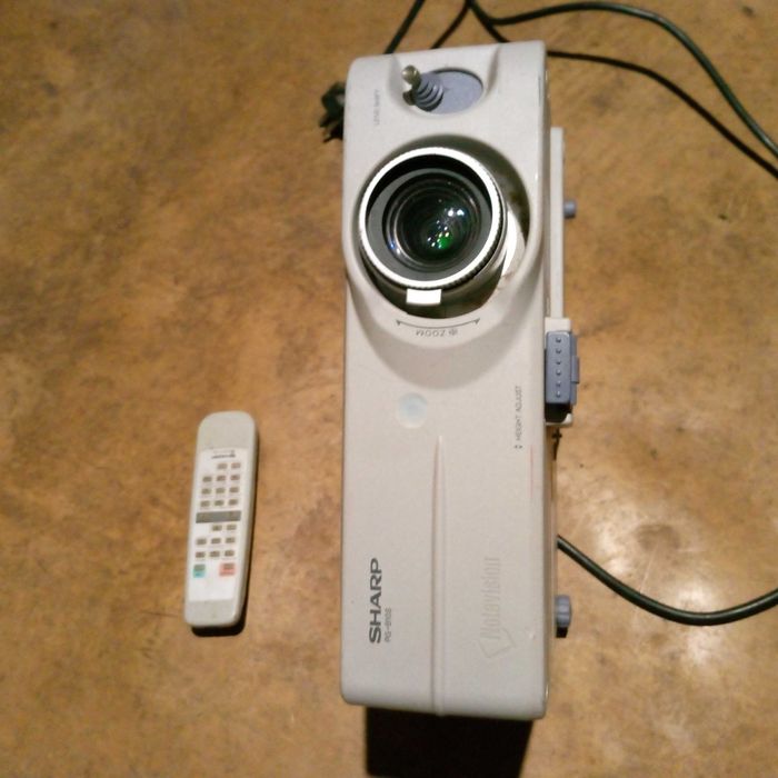 Projektor Sharp notevision pilot made in Japan stan igła