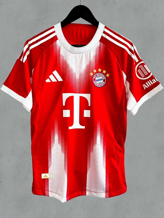 Ігрова футболка Баварія (Bayern Munchen) 2025/26 домашня