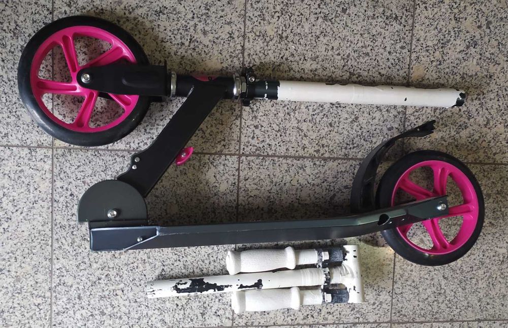 Trotinete Cityo W - Personalizada” e Funcional, Embalagem Original!