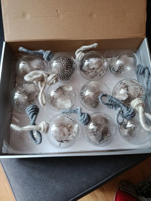 Bombki choinkowe szklane z piórami