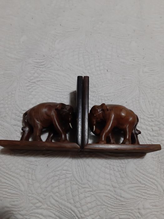 Porta livros em Madeira Elefantes