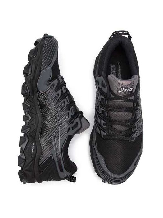 Продам кроссовки ASICS