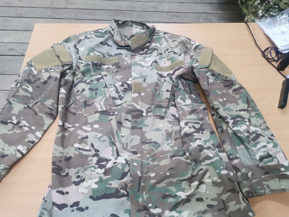 форма військова в кольорі мультикам