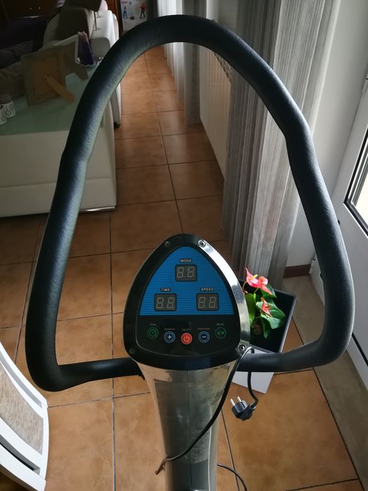 Placa vibratória para emagrecimento