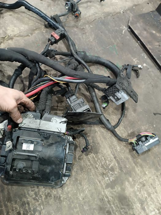 Проводка Опель Астра J 2011 opel astra j 1.7 cdti  Коса Мотора ЕБУ