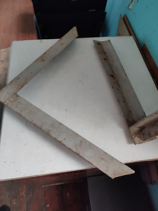 Продам крепление под навес с уголка 50  мм