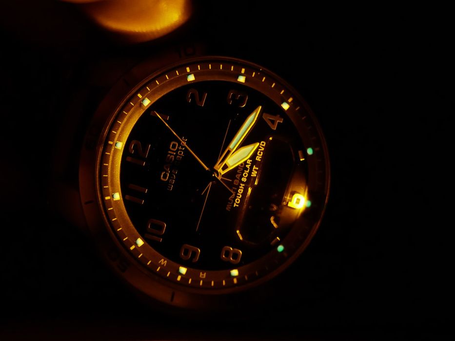 Casio WVA-M640D-2A2 Navy Solar Radio Controlled