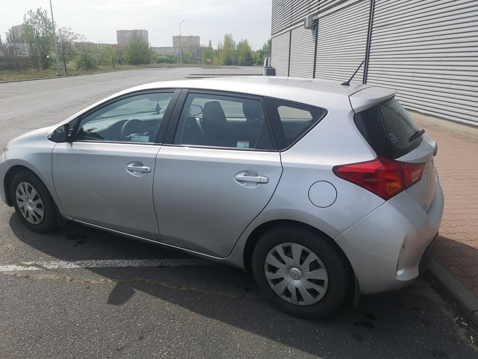Toyota Auris 1.6 krajowy serwisowany