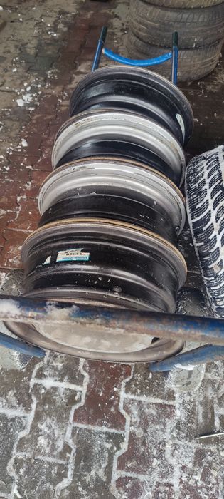 Felgi stalowe 15 cali  5x100  + 4 opony letnie SEAT VW SKODA AUDI