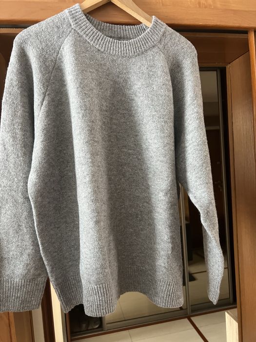 Sweter nowy , przyjemny w dotyku