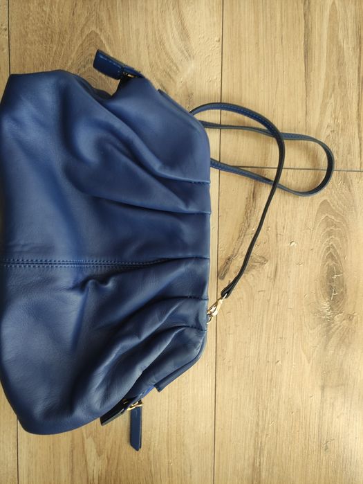 granatowa torebka damska Uterque