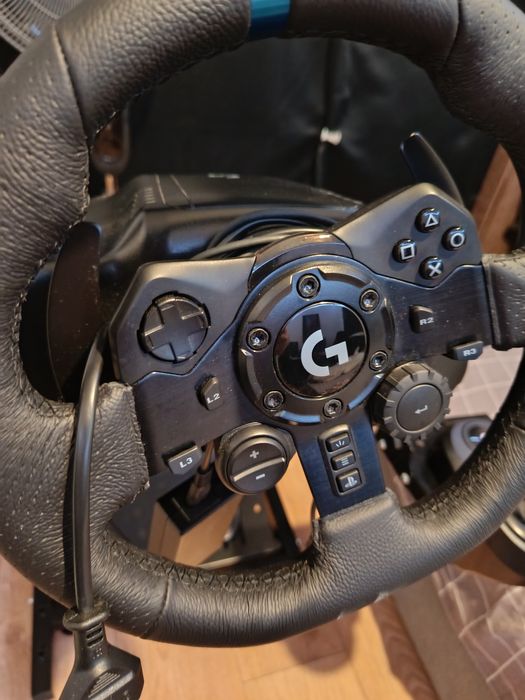 Logitech G923 (PS5 / PS4 / PC) + Shifter + Stojak Wheel Stand Pro - STAN NOWY!