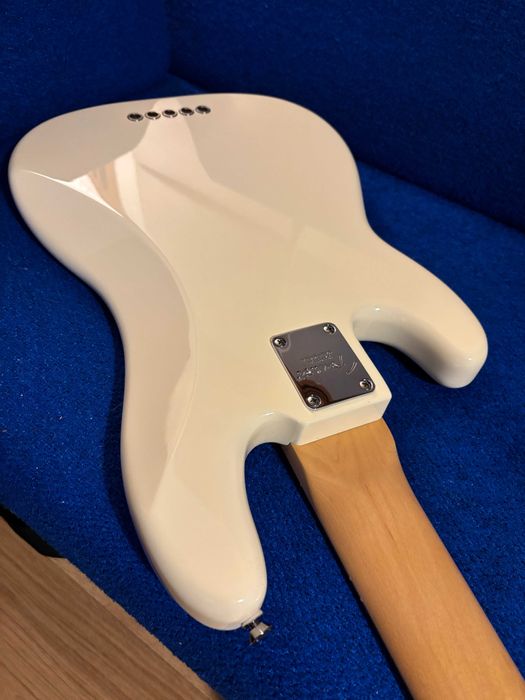 Baixo Fender Precision American Standard 5 Cordas - Made in USA