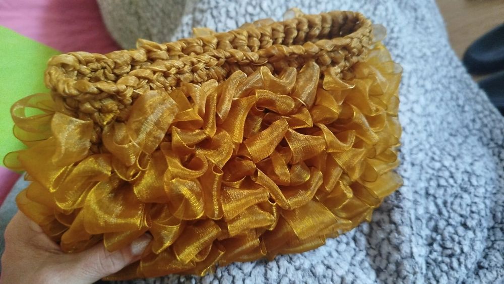 Bolsa fina em crochê
