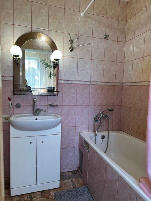 Продаж будинок у Ворзелі