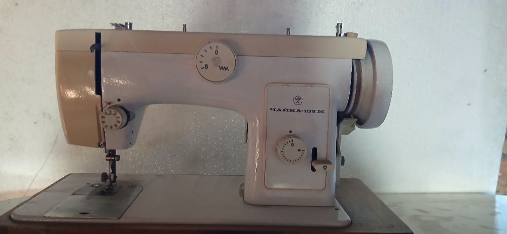 Швейная машинка чайка 132 м