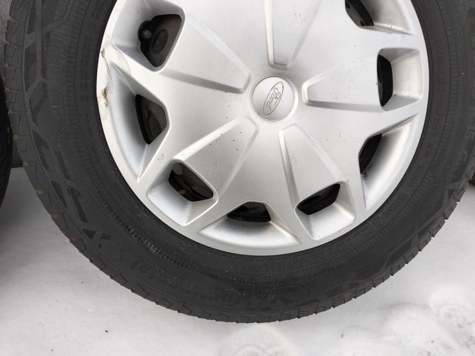 Koła felgi  stalowe 15' 5x160 z oponami 215/65 R15 Ford Transit