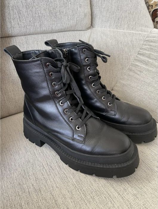 Черевики на байці