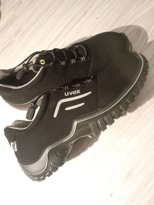buty Uvex Motion Style  rozmiar 45 wkładka 30 cm nowe