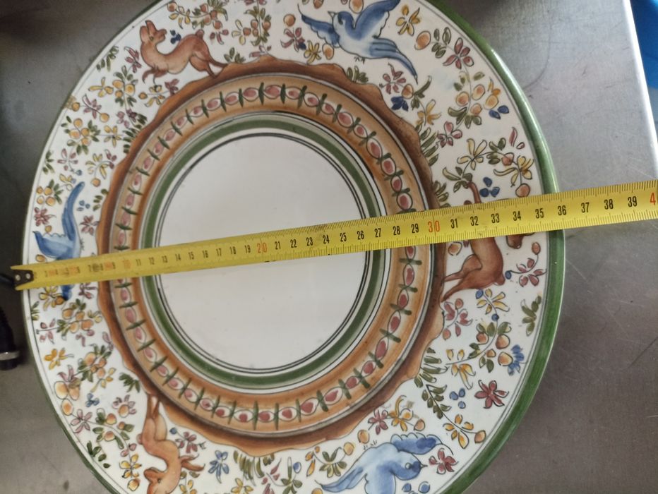 Peça antiga e muito bonita