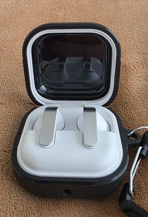 Продам чохли на навушники Samsung Buds 4