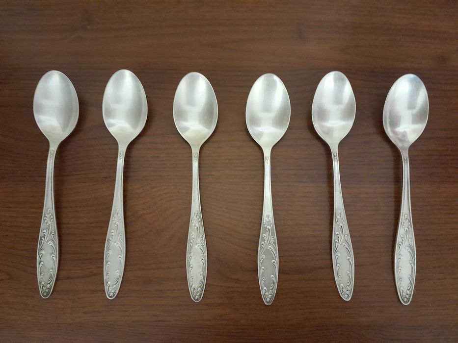 Набор мельхиоровых кофейных ложек (СССР) 6 штук