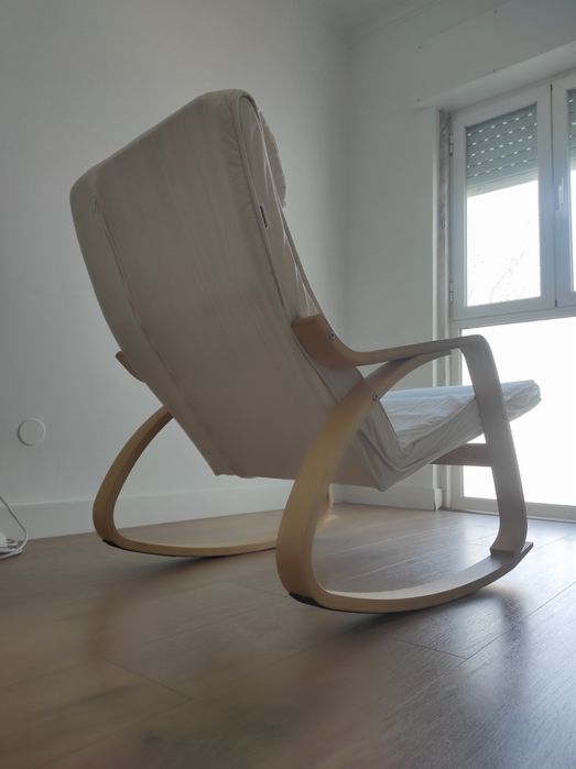 Cadeira de Balanço Reclinável com Apoio de Pés – Muito Confortavel!