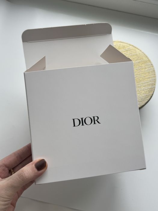 Кругла косметичка  Dior з дзеркалом