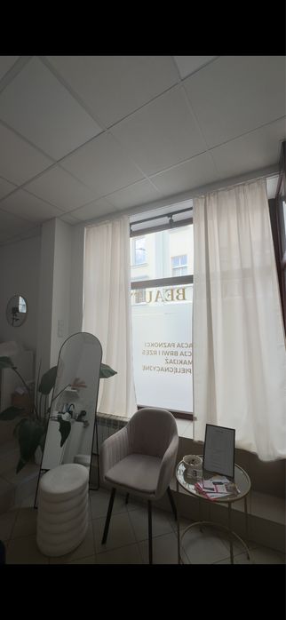 Odstąpię gotowy salon kosmetyczny