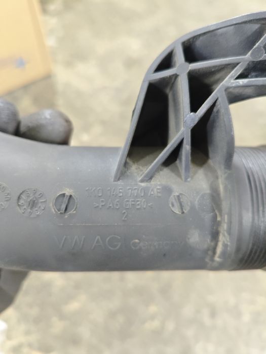 Патрубок інтеркулера, турбіни wag 1k0145770ab