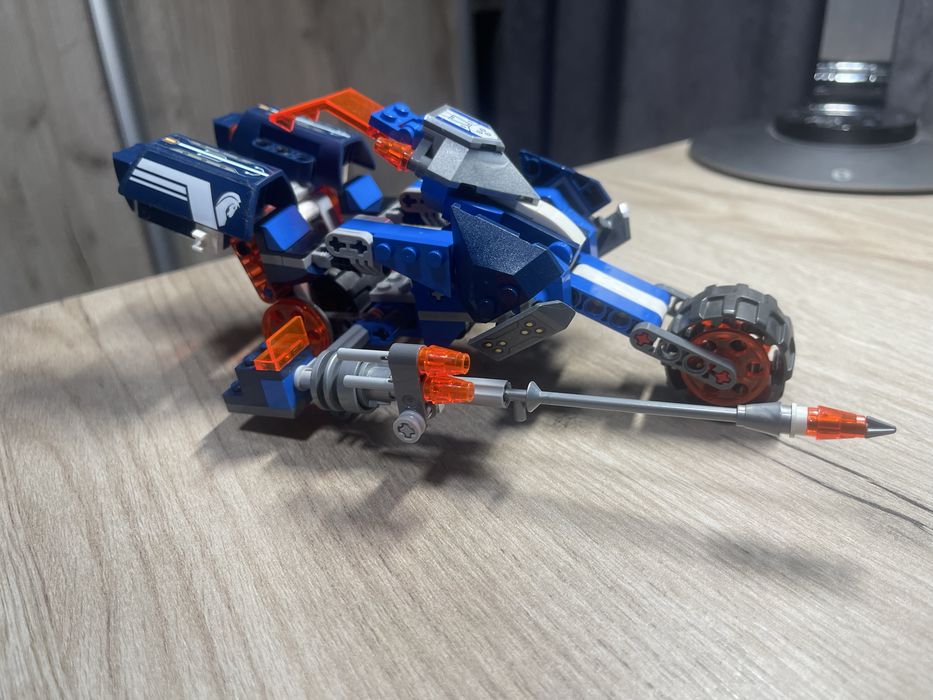 Lego  ninjago лицарі