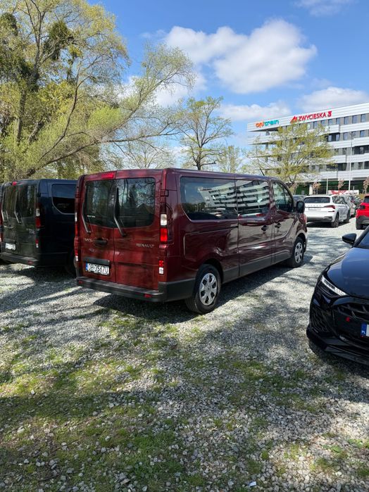 Wypożyczalnia busów 9 osobowych – Wrocław