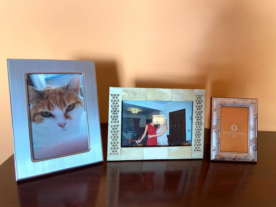 Wall and Table Frames64285347597057122