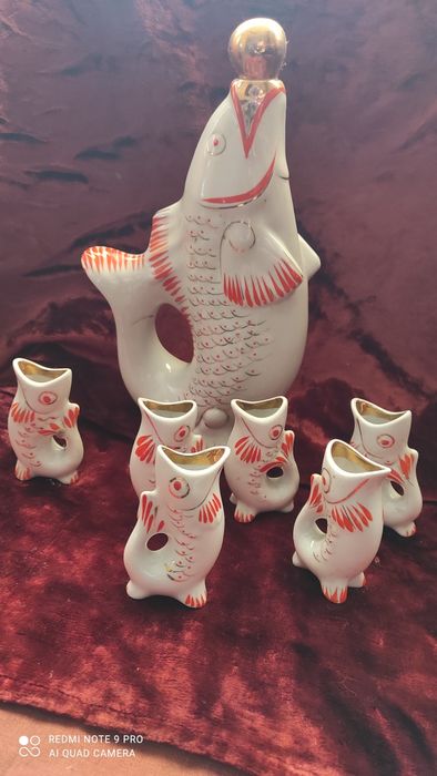 Керамические фигурки рибок.