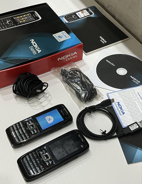 Telefon NOKIA E51