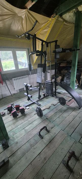 Atlas z 2 hantlami i sztangą łamaną + obciążenie