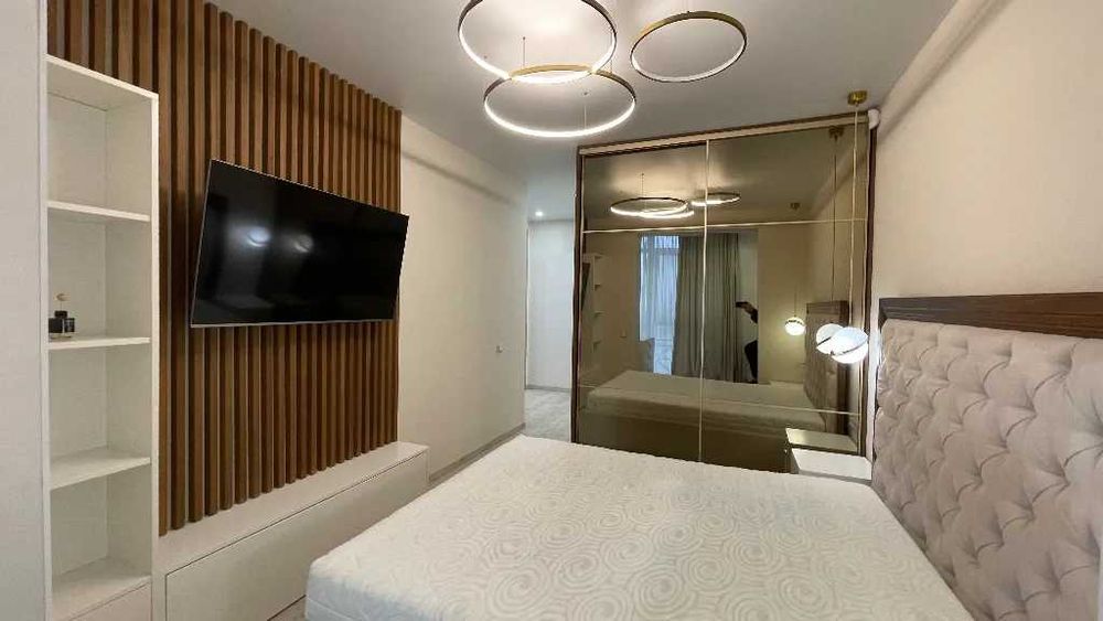 Продам 4 кімнатну квартиру  ЖК «Атлант» Центр Парк Глоби Поля Вигідно