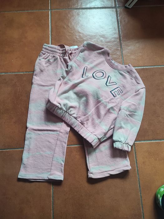 Roupa de menina usada