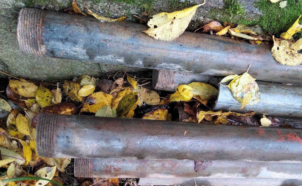 rury 1 1/2" stalowe ocynkowane 23 sztuki, 4mm, kawałki 3m i ok.1m,