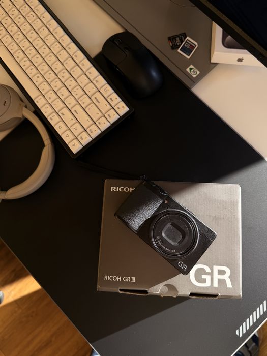 Фотоапарат Ricoh GRIII