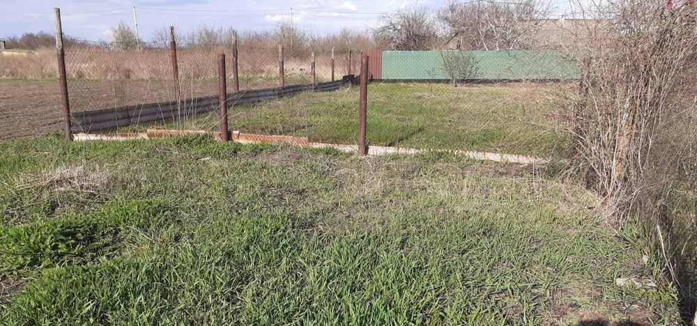 Продам земельный участок с фундаментом под дом