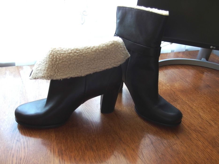 Продам новые кожаные полусапожки, сапоги-ботильоны «Еcco» 40 размер