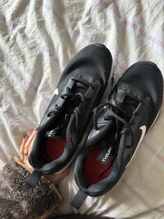 Nike Air Max Motion 2