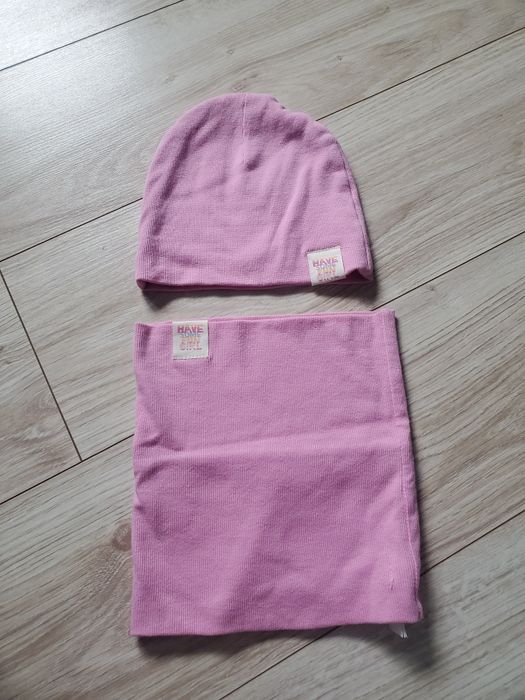 Komplet dziewczęcy czapka I komin