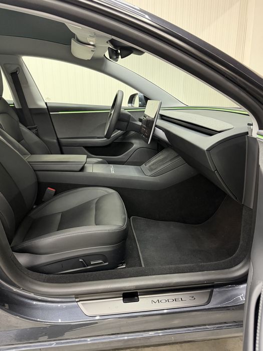 Tesla Model 3 Standard Range plus LFP