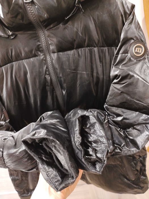 Kurtka zimowa damska czarna z kapturem Monnari s/m