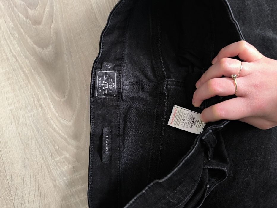 Czarne jeansy Next Skinny Fit W30 L33