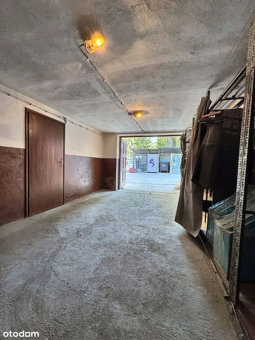 Garaż 26,77 m² , prąd, woda, ogrzewanie – Salwator - Więcej